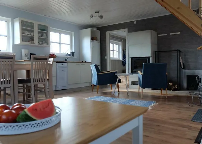 Semesterbostad Puhkemaja